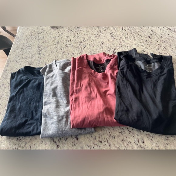 Weekend sale 4 Men’s Fabletics shirts. NWT.  $60.00 for bundle - Picture 6 of 8